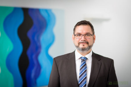 Businessportrait mit Steuerberater Stefan Buchholz Fotograf-Düren-Businessportrait-Wesseling